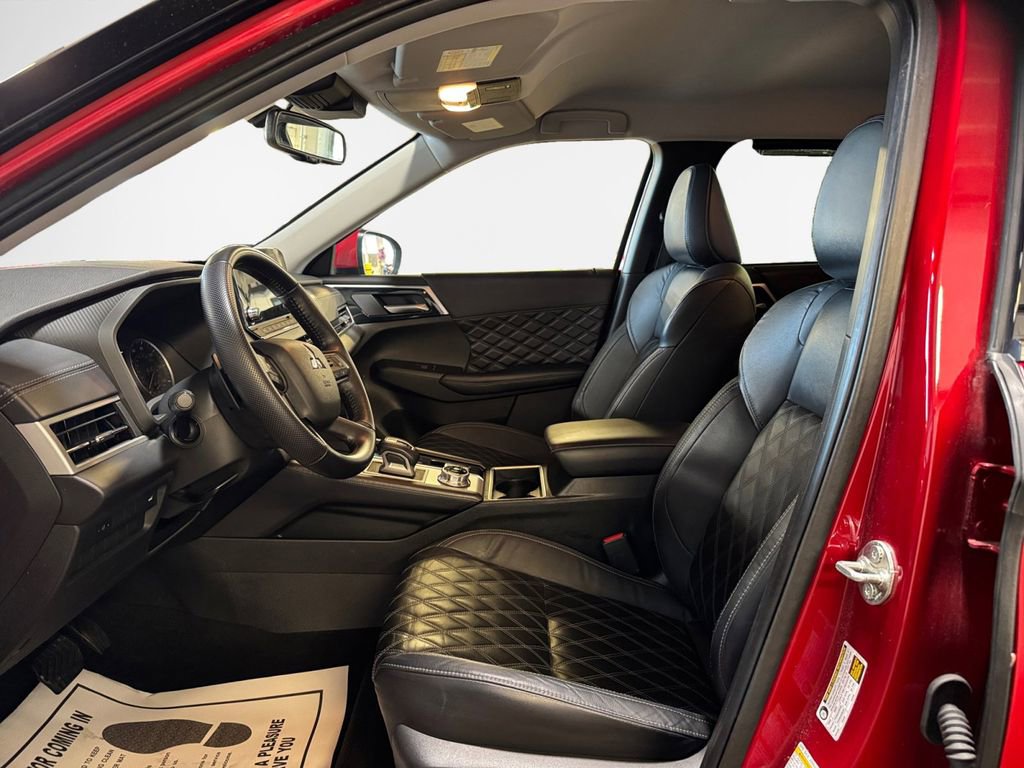 Used 2022 Mitsubishi Outlander SEL image 12