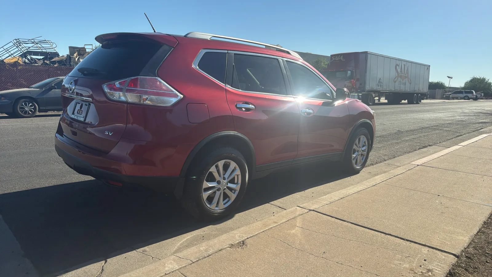 Used 2016 Nissan Rogue SV FWD image 5