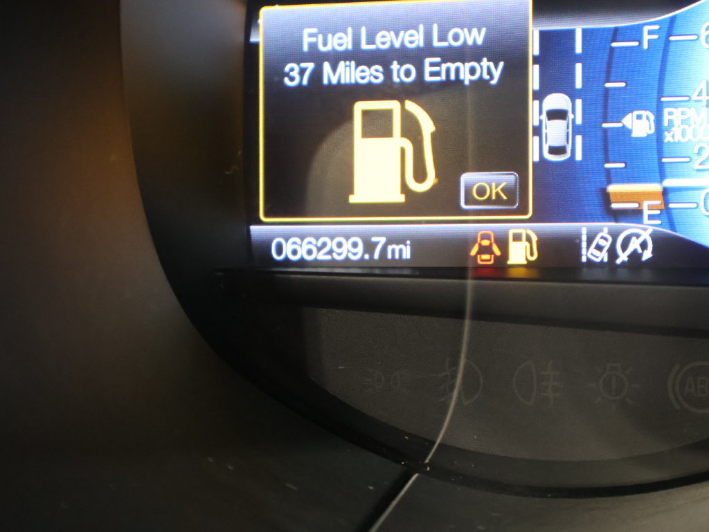 Used 2023 Ford Edge SEL AWD/4WD image 37