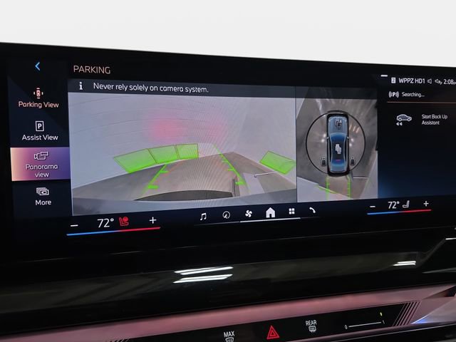 Certified 2025 BMW 550e xDrive w/ Premium Package image 20