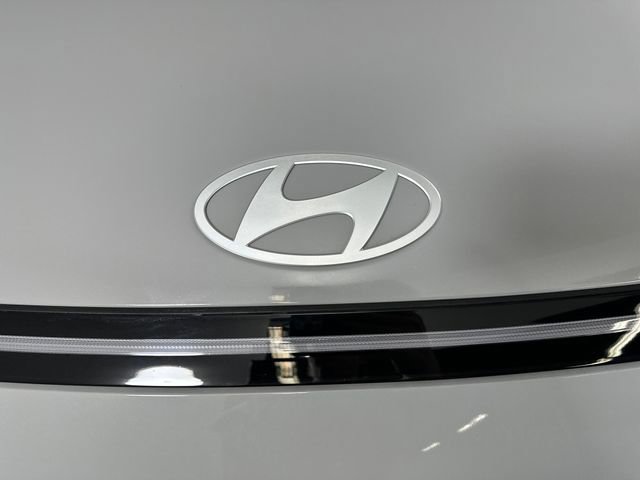 Used 2024 Hyundai Kona SEL w/ Convenience Package image 9