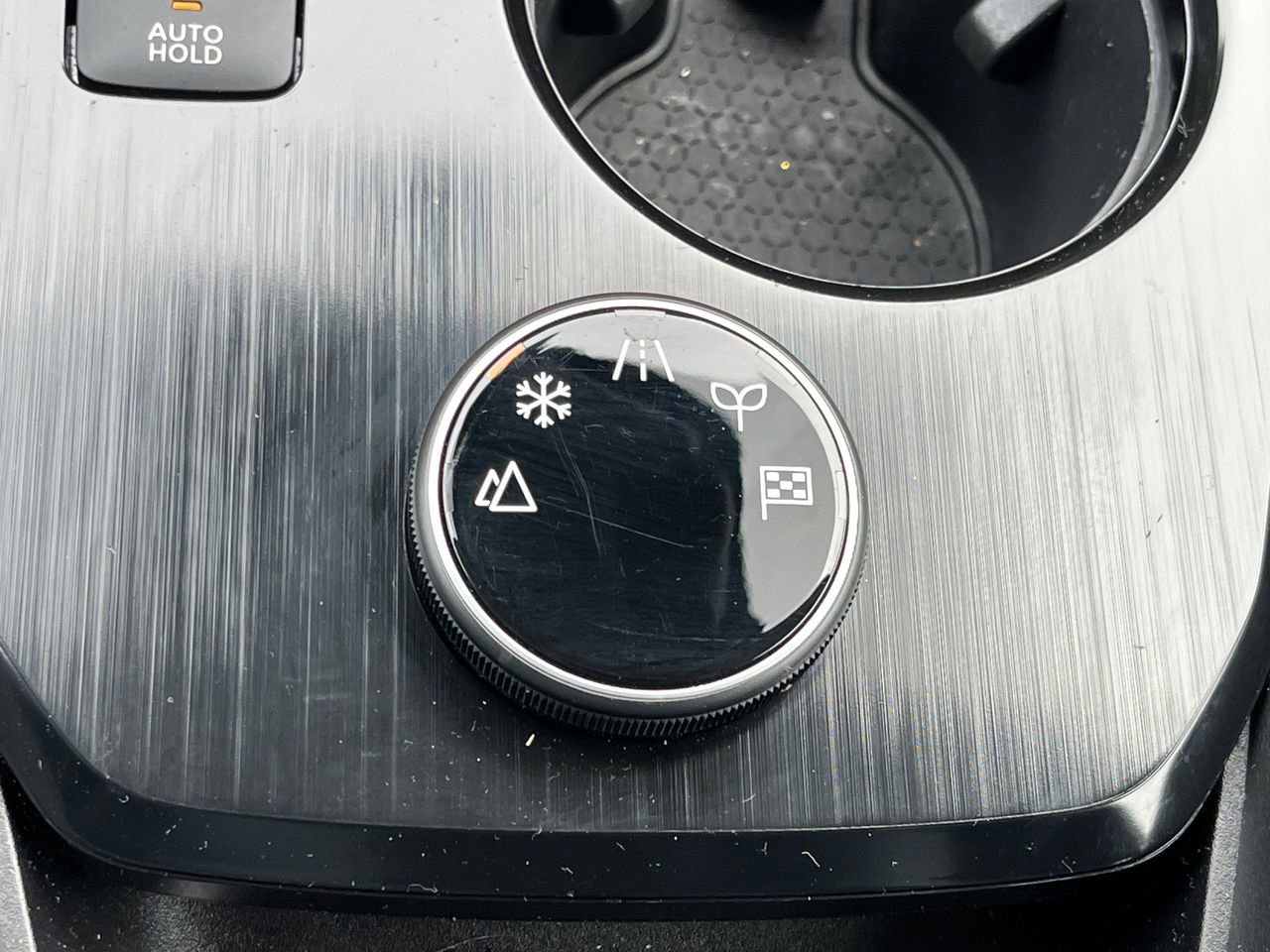 Certified 2022 Nissan Rogue SV image 8