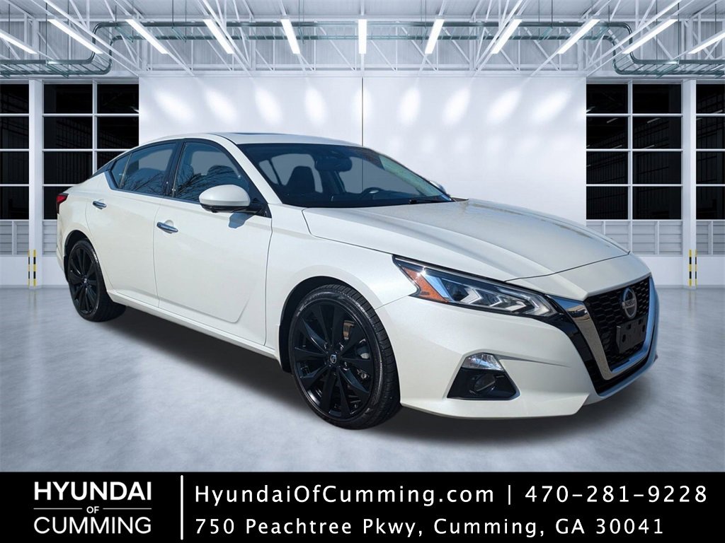 Used 2021 Nissan Altima 2.5 Platinum image 1
