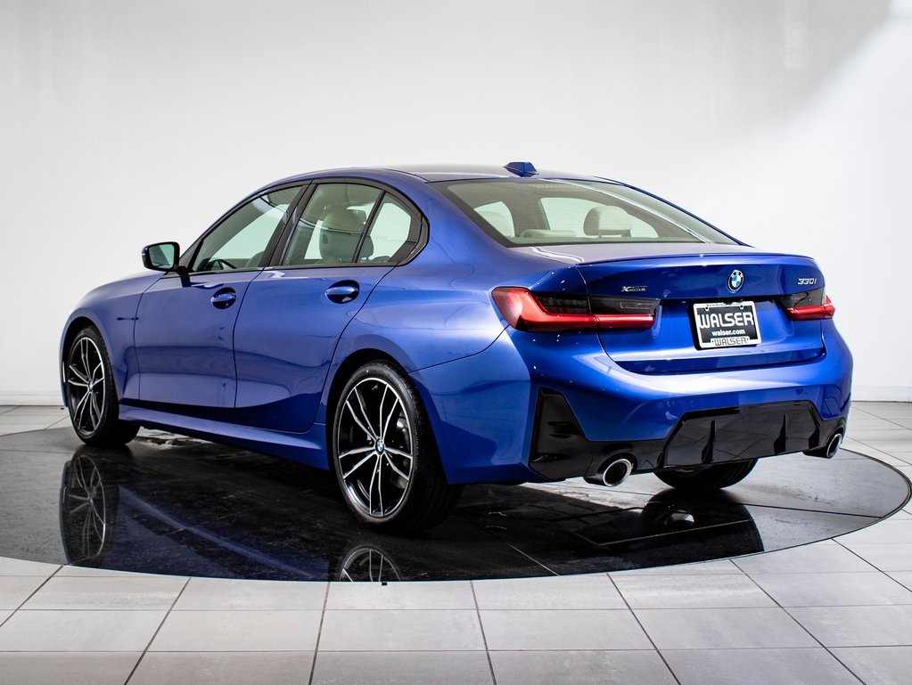 Used 2023 BMW 330i xDrive Sedan w/ M Sport Package image 10