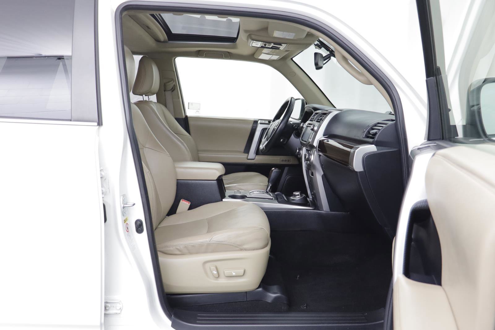 Used 2014 Toyota 4Runner Limited image 19