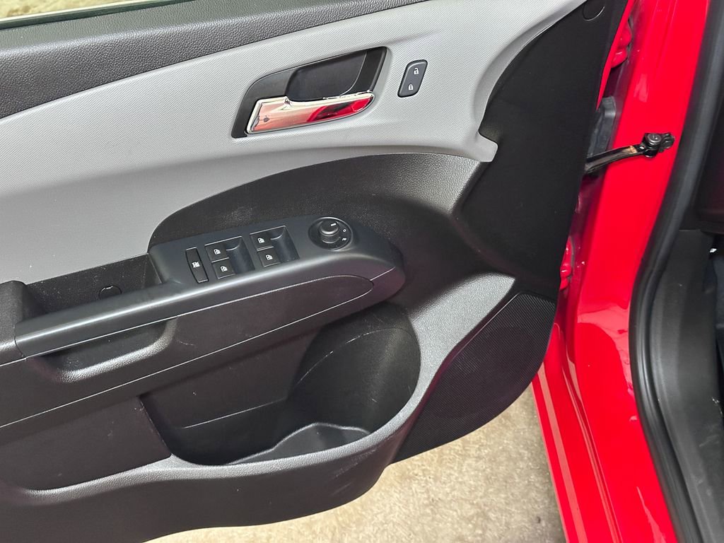 Used 2015 Chevrolet Sonic LT image 20