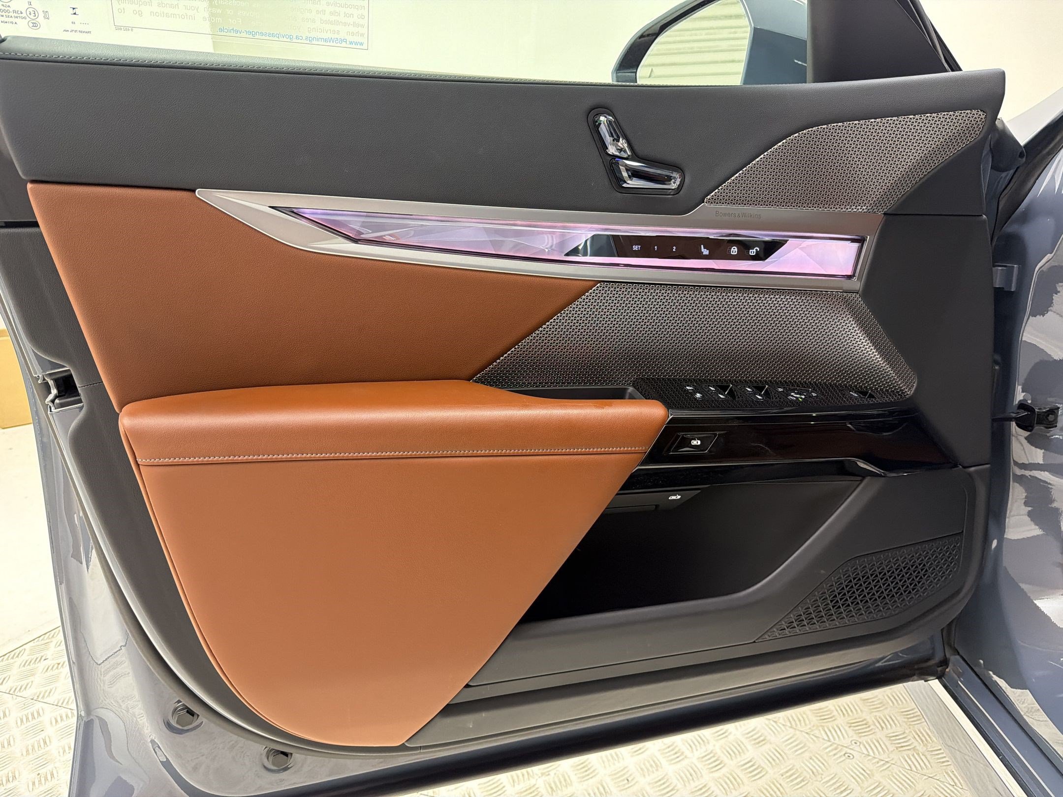 Certified 2023 BMW i7 xDrive60 AWD/4WD image 14