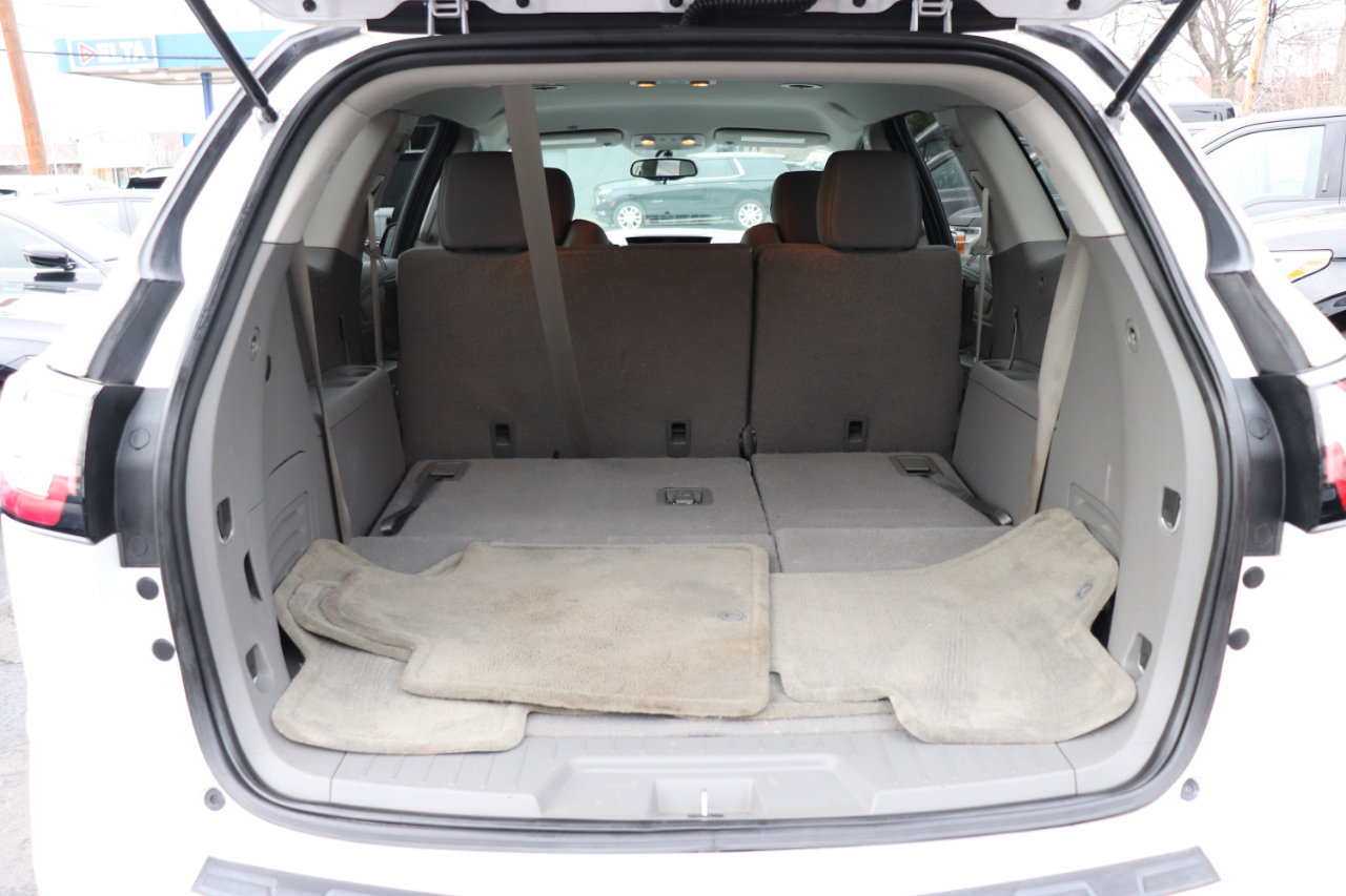 Used 2017 Chevrolet Traverse LS image 49