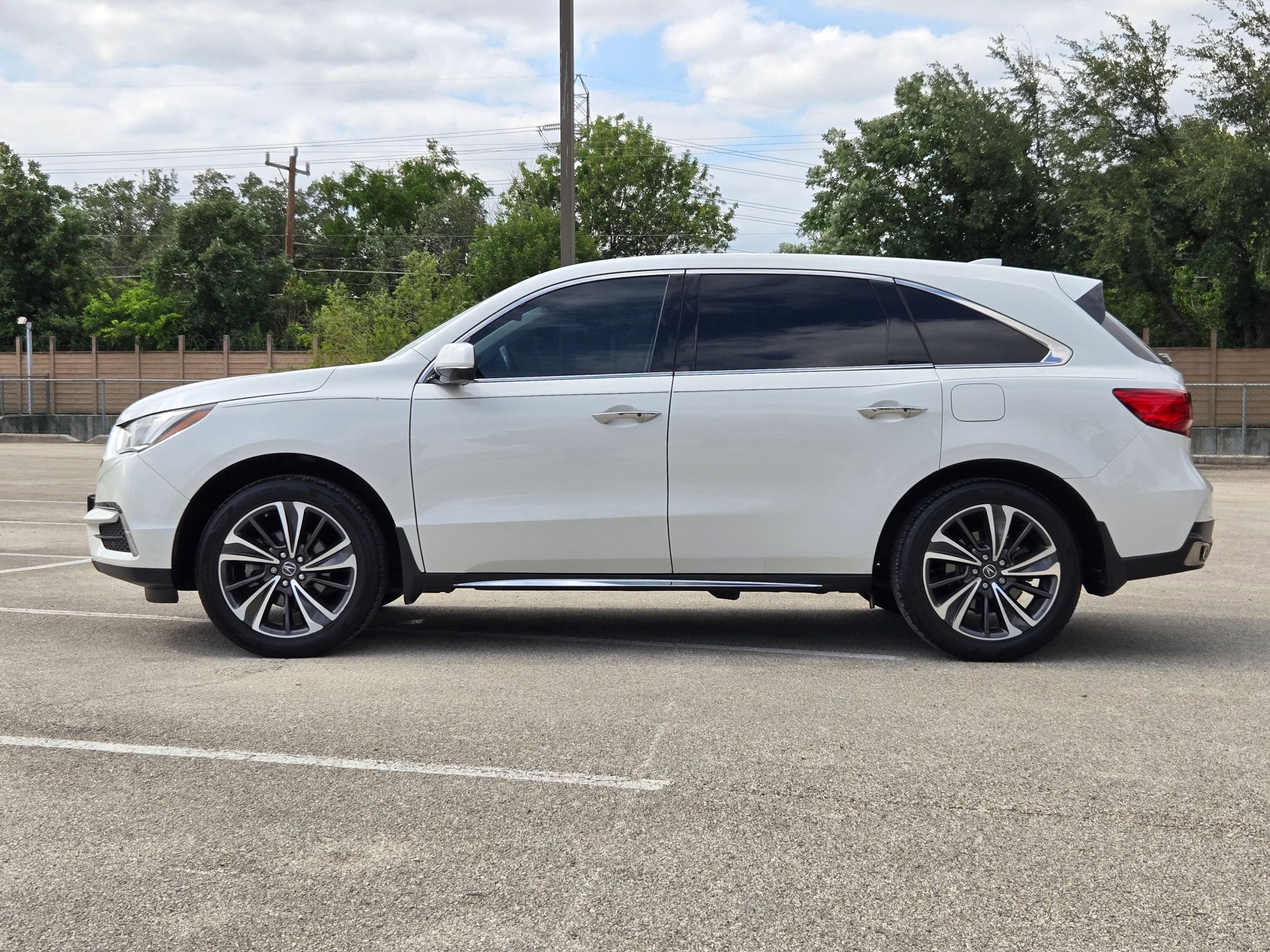 Certified 2020 Acura MDX FWD w/ Technology Package image 7