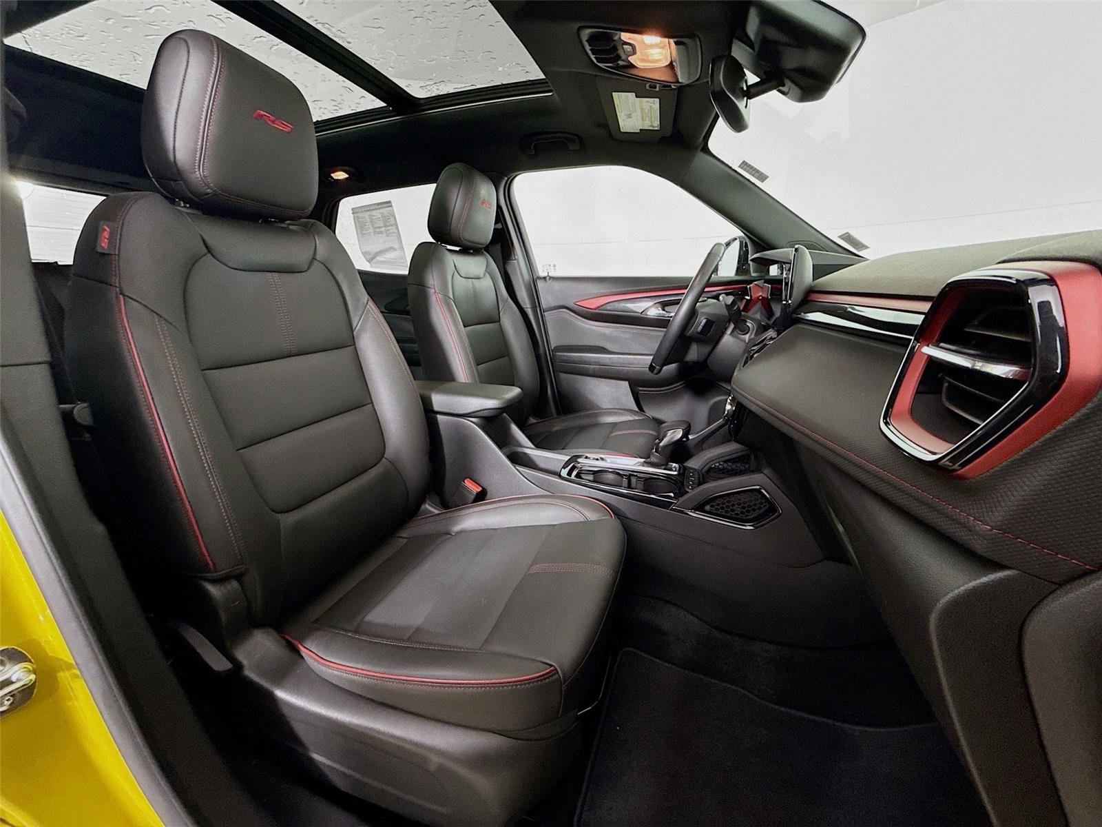 Used 2024 Chevrolet TrailBlazer RS w/ Convenience Package image 27