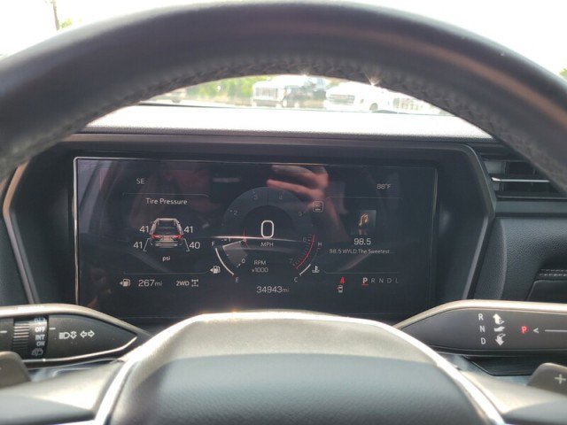 Used 2025 GMC Terrain Elevation AWD/4WD image 15