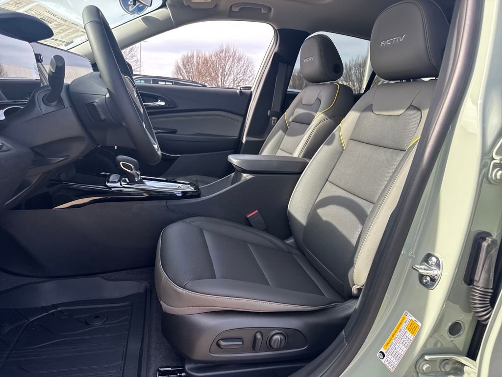 New 2026 Chevrolet Trax ACTIV w/ Sunroof Package image 19