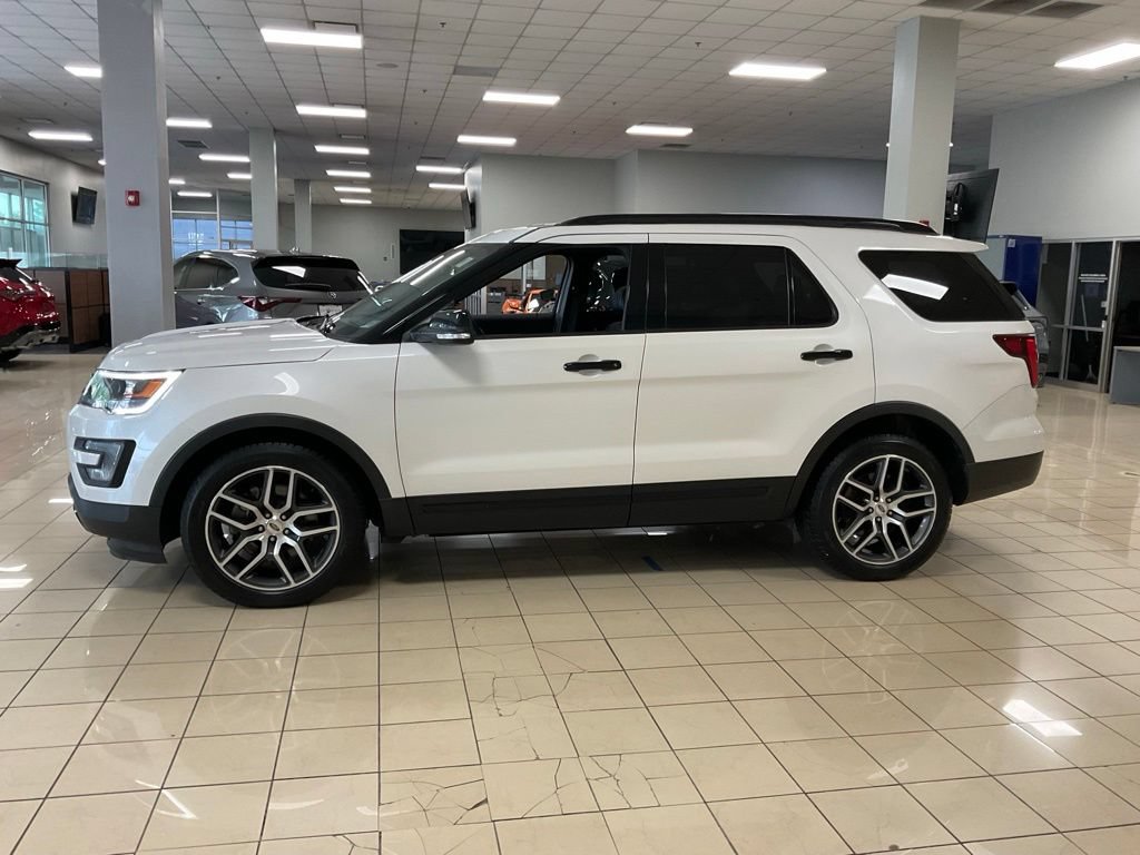 Used 2017 Ford Explorer Sport AWD/4WD image 4