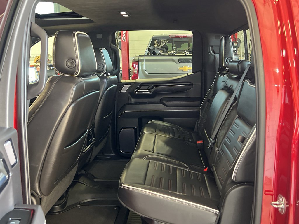 Used 2022 GMC Sierra 1500 AT4X image 36