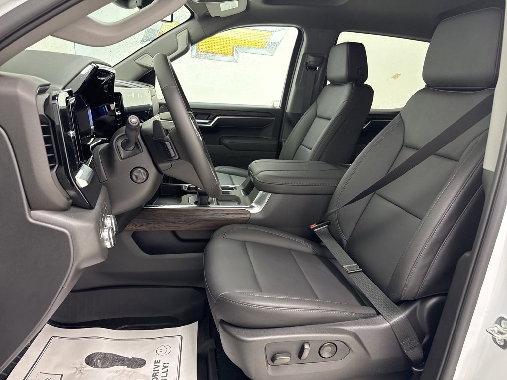 New 2026 GMC Sierra 1500 SLT w/ SLT Premium Package image 18