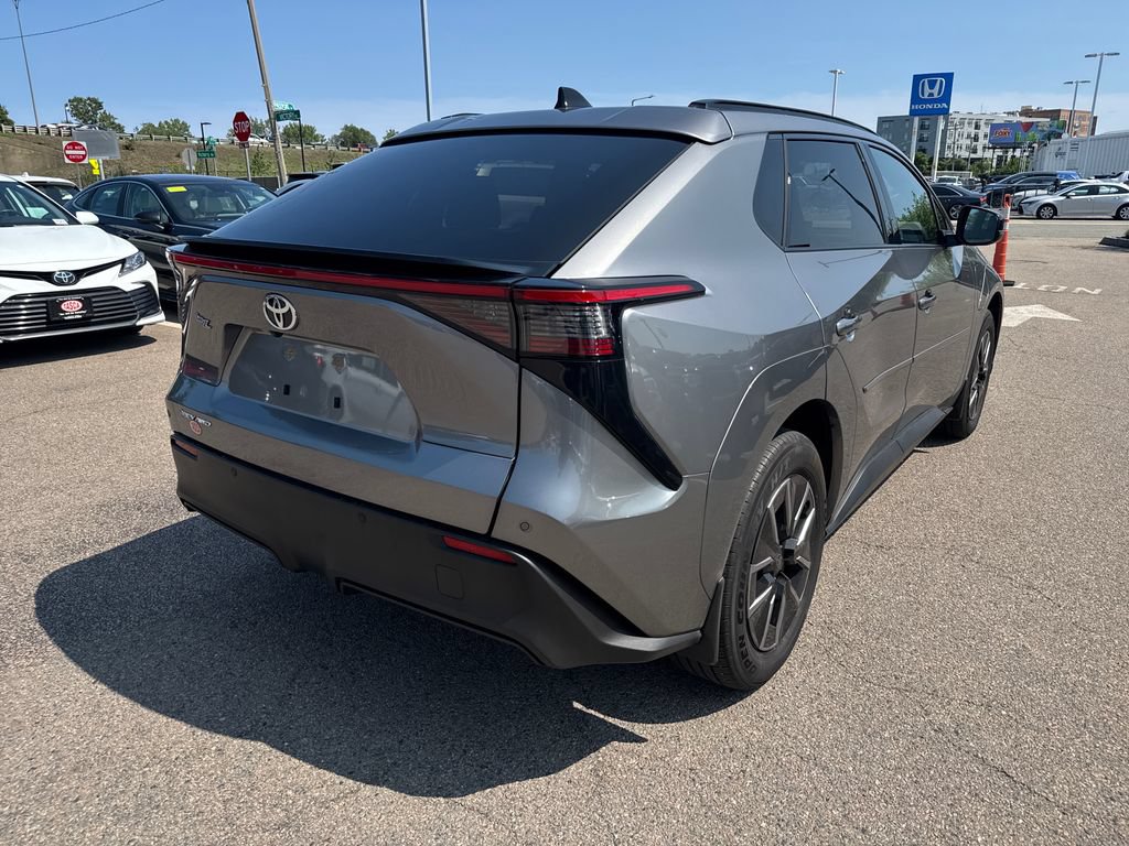 Used 2026 Toyota bZ AWD/4WD image 18
