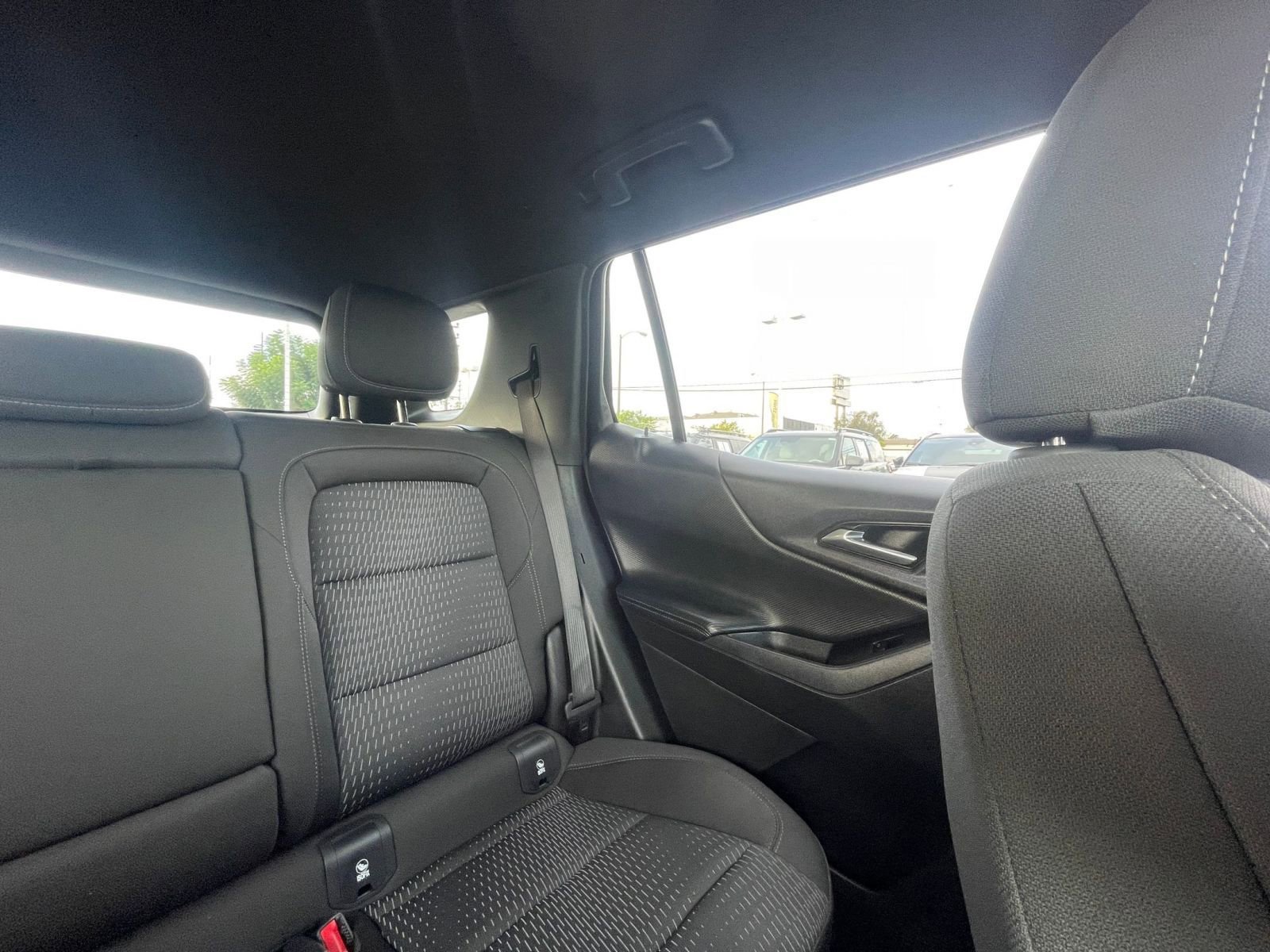 Used 2025 Chevrolet Equinox LT image 37