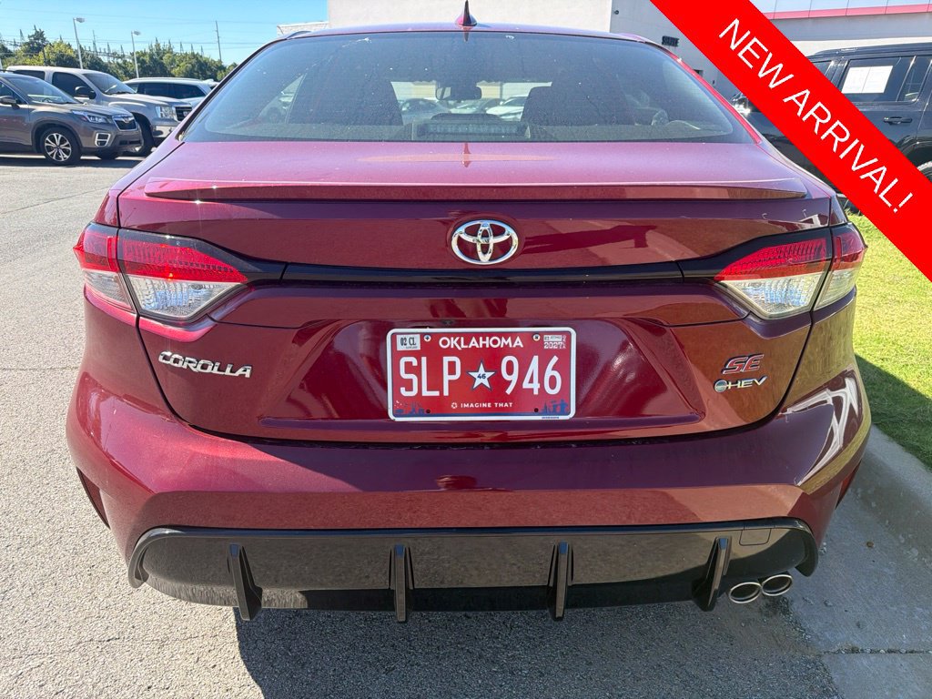 Used 2026 Toyota Corolla SE w/ SE Premium Package FWD image 5