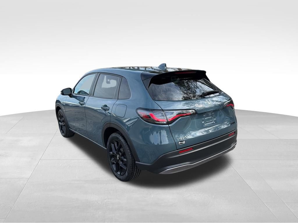 Used 2025 Honda HR-V Sport image 3