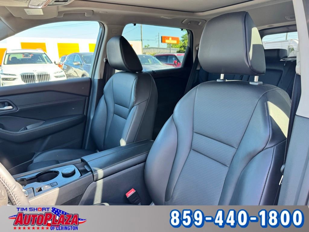 Used 2023 Nissan Rogue SV w/ SV Premium B Package AWD/4WD image 39