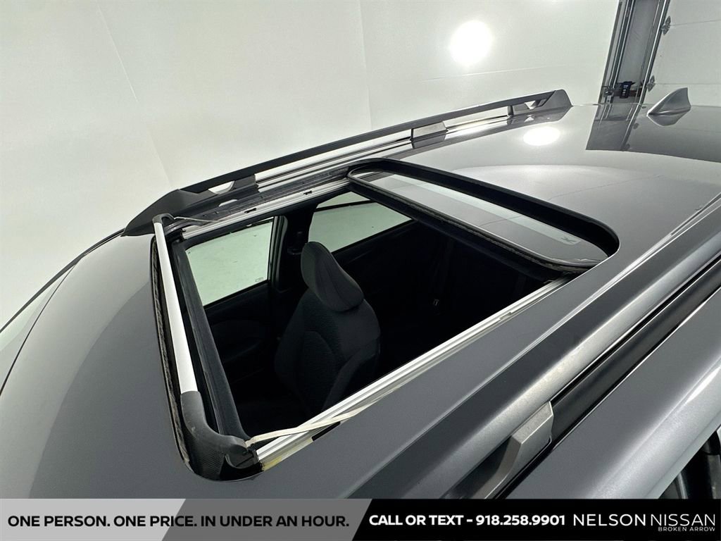 Used 2025 Subaru Forester Premium image 21