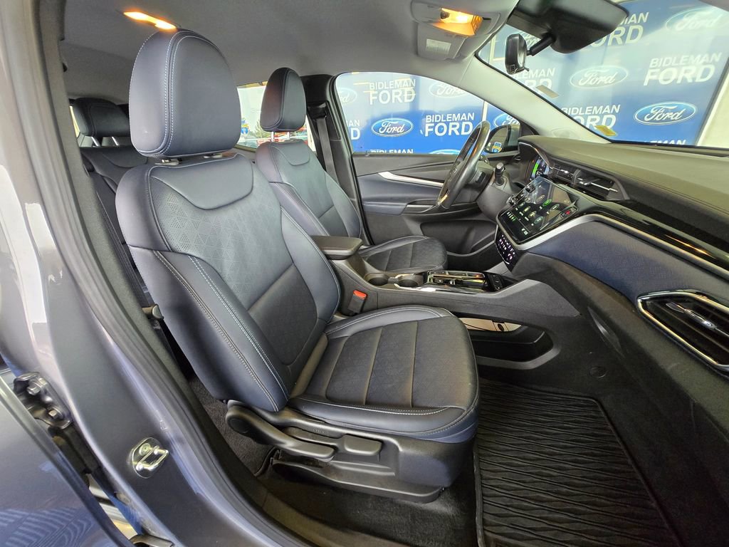 Used 2023 Chevrolet Bolt EUV Premier image 24
