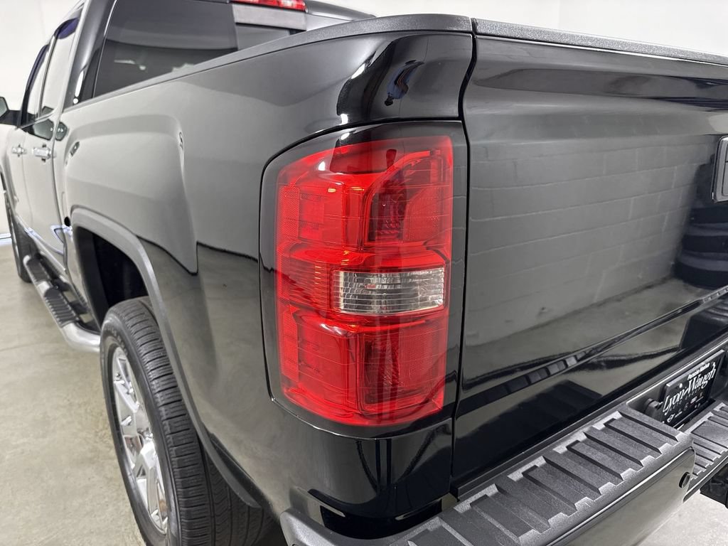 Used 2015 GMC Sierra 1500 Denali w/ Driver Alert Package AWD/4WD image 17