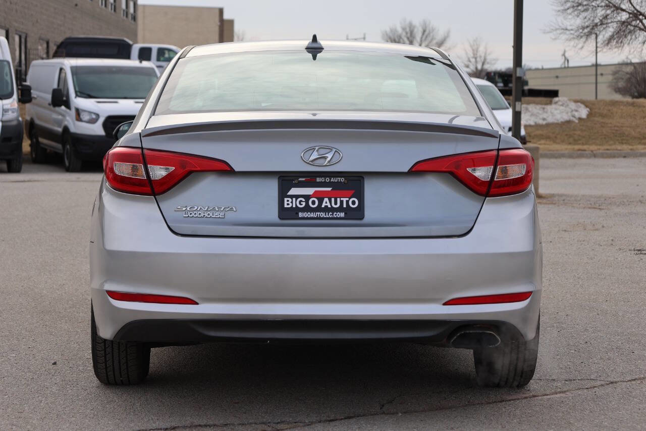 Used 2017 Hyundai Sonata SE w/ Cargo Package FWD image 10