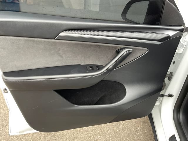 Used 2023 Tesla Model Y Performance AWD/4WD image 10