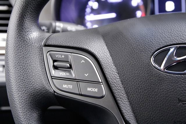 Used 2018 Hyundai Santa Fe Sport image 23