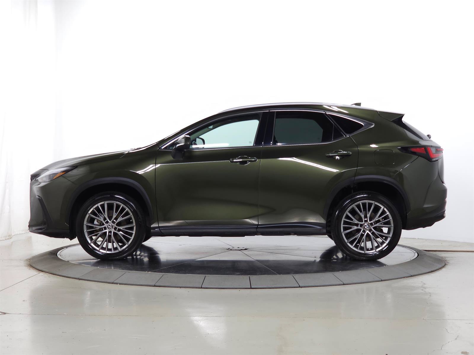 Used 2023 Lexus NX 350h AWD w/ Towing Package (2000 Lbs) image 5