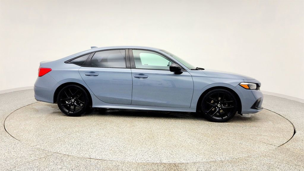 Used 2023 Honda Civic Sport image 4