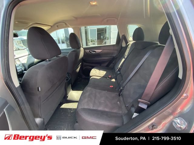 Used 2016 Nissan Rogue SV AWD/4WD image 9