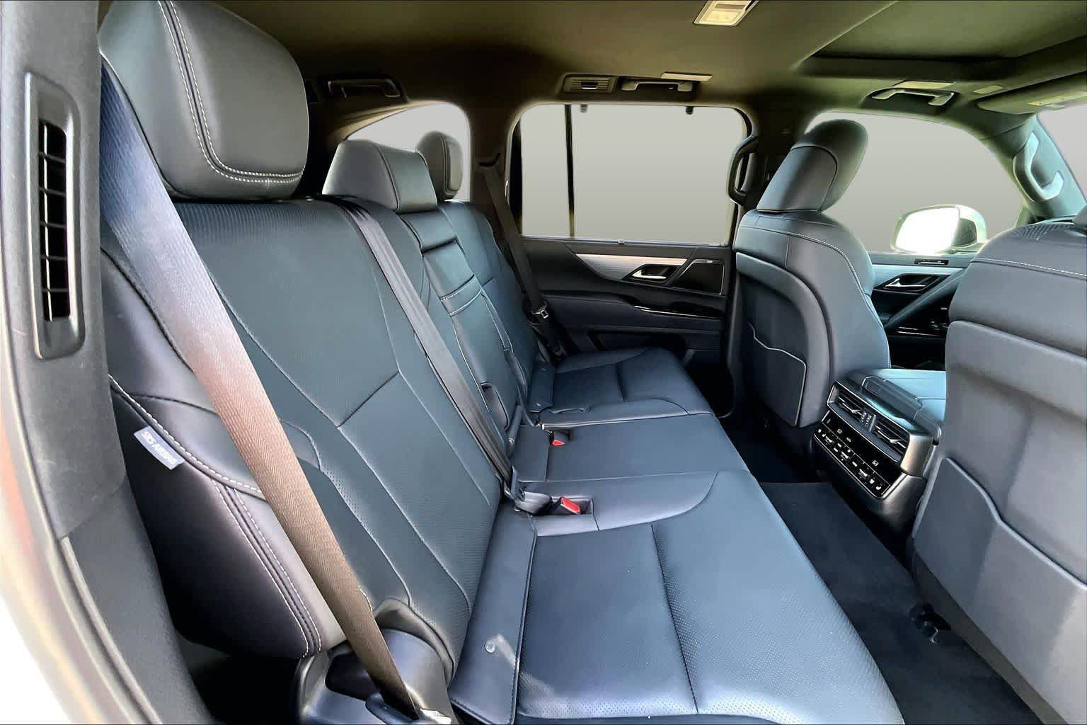 Used 2024 Lexus LX 600 F Sport AWD/4WD image 20