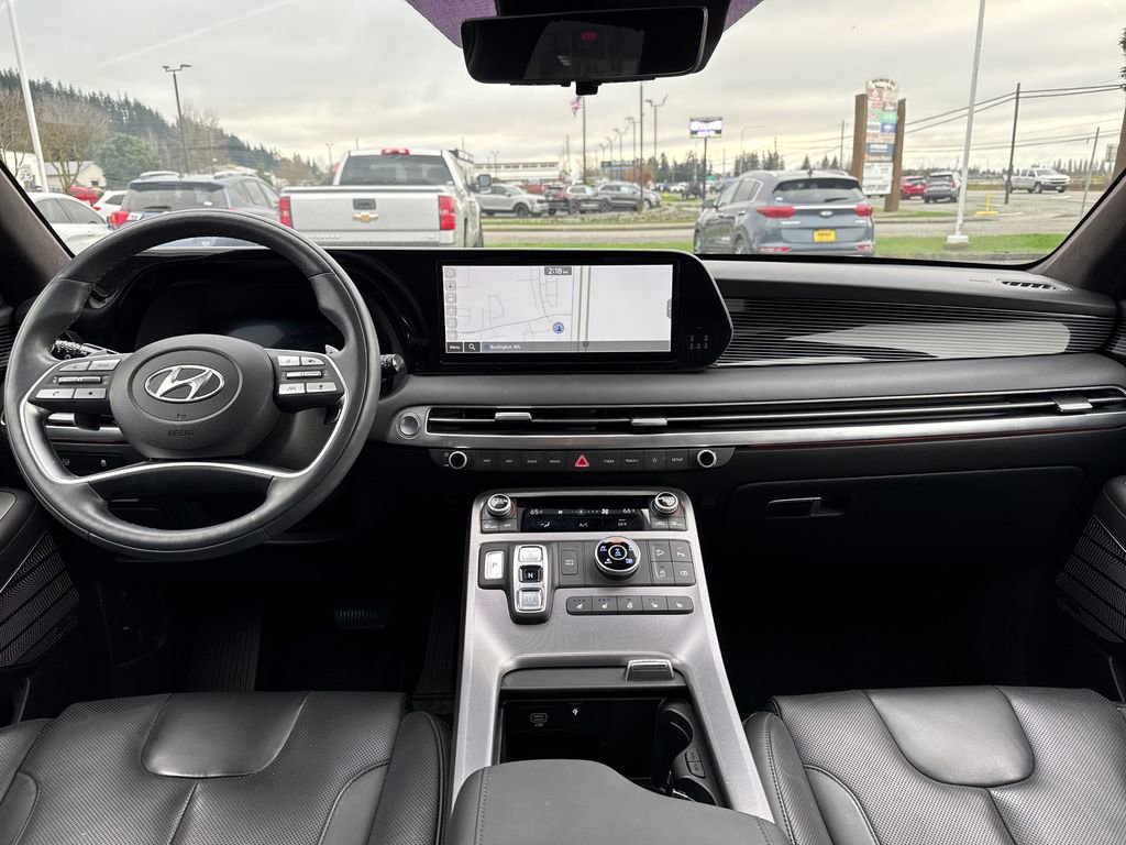 Used 2023 Hyundai Palisade Calligraphy image 15