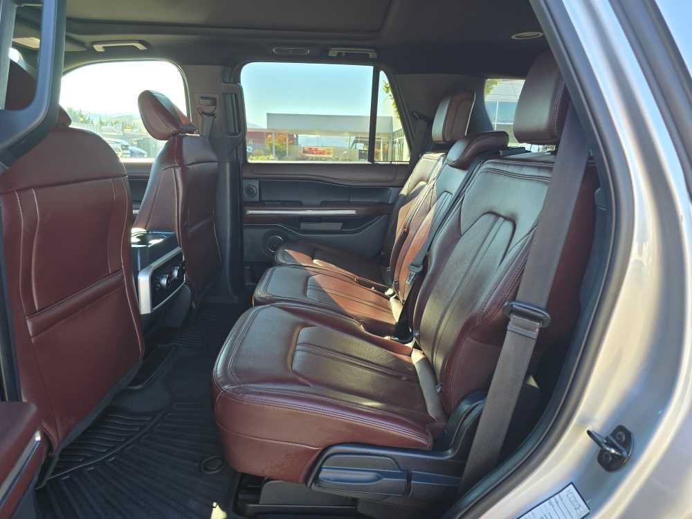Used 2022 Ford Expedition Limited AWD/4WD image 16