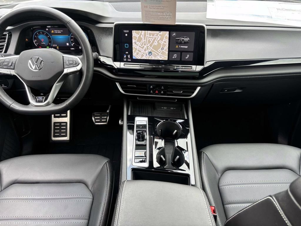 Used 2025 Volkswagen Atlas Cross Sport SEL R-Line image 30