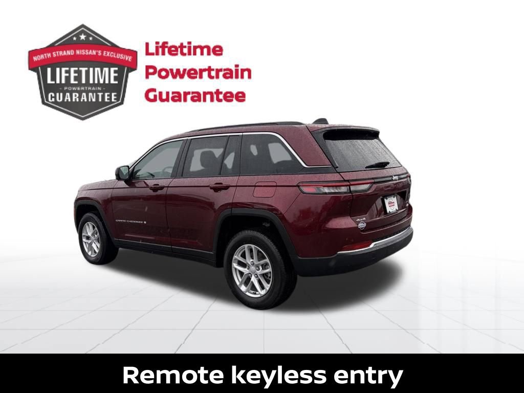 Used 2025 Jeep Grand Cherokee Laredo X image 4