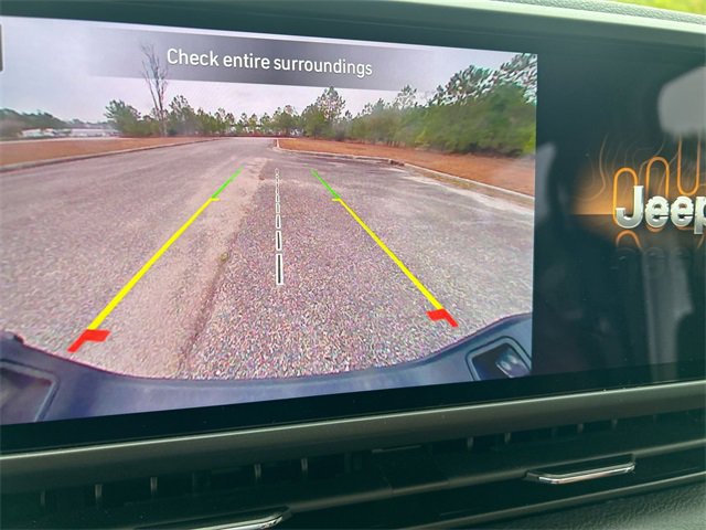 Used 2025 Jeep Gladiator Sport image 21