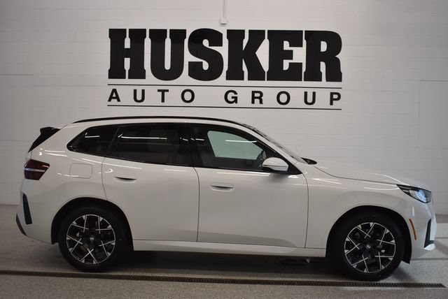 Used 2025 BMW X3 xDrive30i AWD/4WD image 2