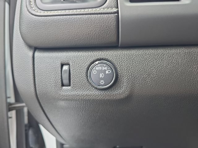 Certified 2021 GMC Canyon Denali RWD image 23