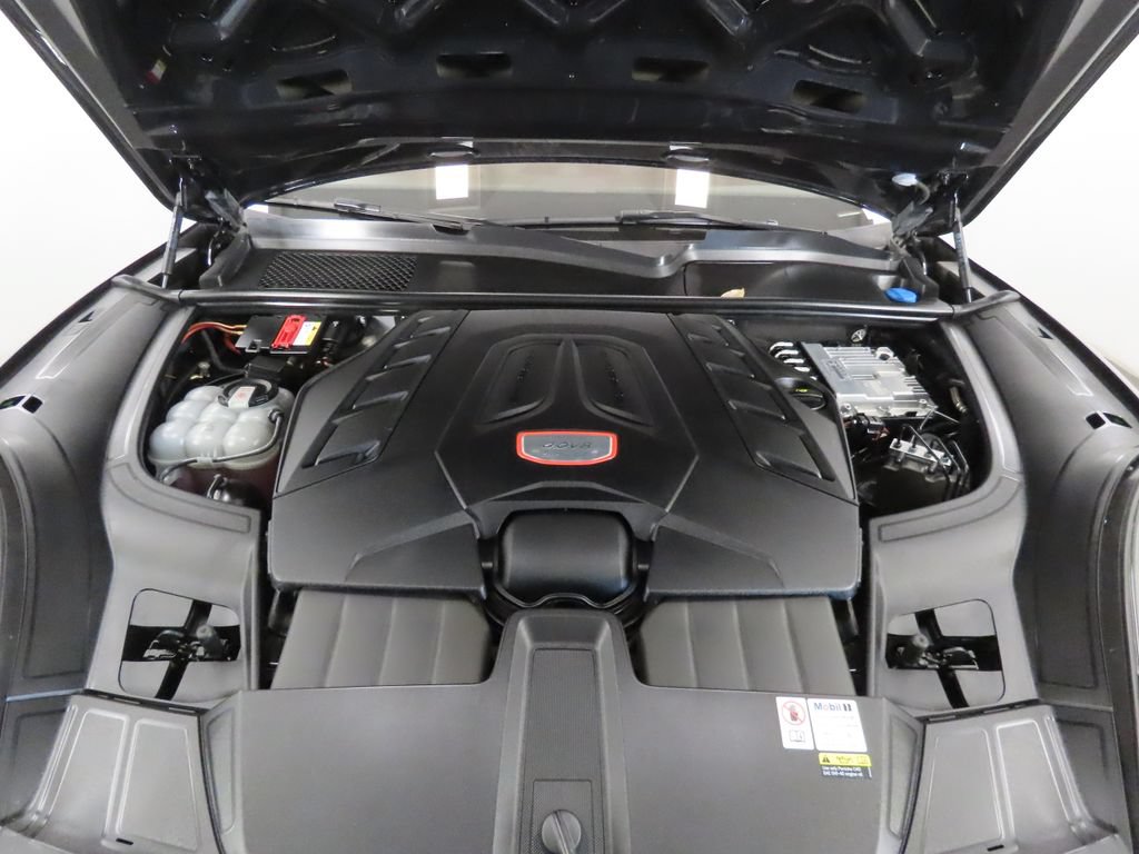 Certified 2022 Porsche Cayenne Turbo GT AWD/4WD image 49