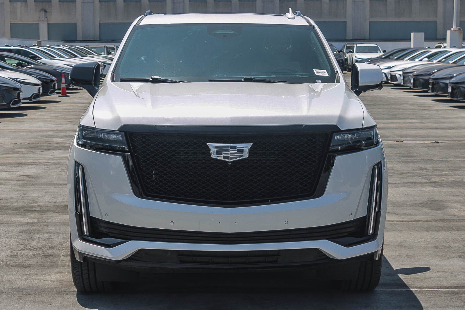 Used 2024 Cadillac Escalade ESV Sport w/ LPO, ONYX Package AWD/4WD image 2