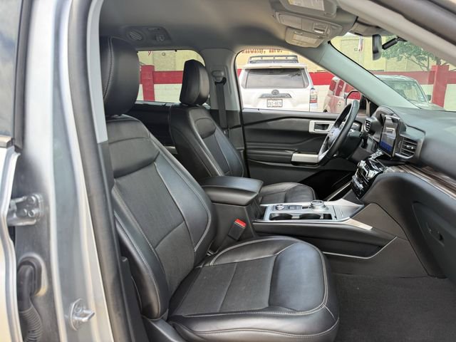 Used 2023 Ford Explorer Limited AWD/4WD image 30
