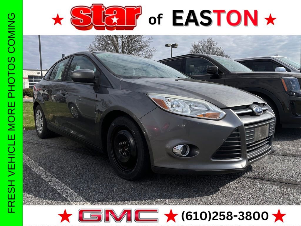 Used 2012 Ford Focus SE image 1