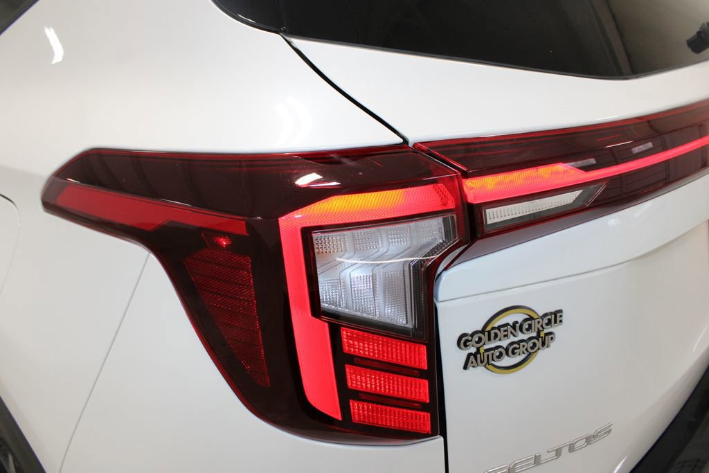 Used 2025 Kia Seltos S image 22