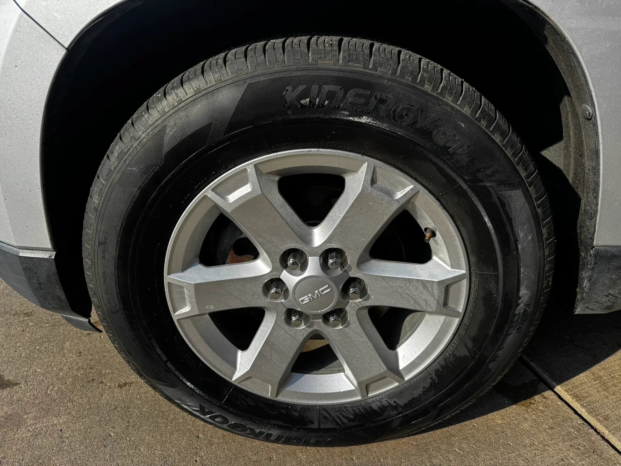 Used 2014 GMC Acadia SLE AWD/4WD image 23