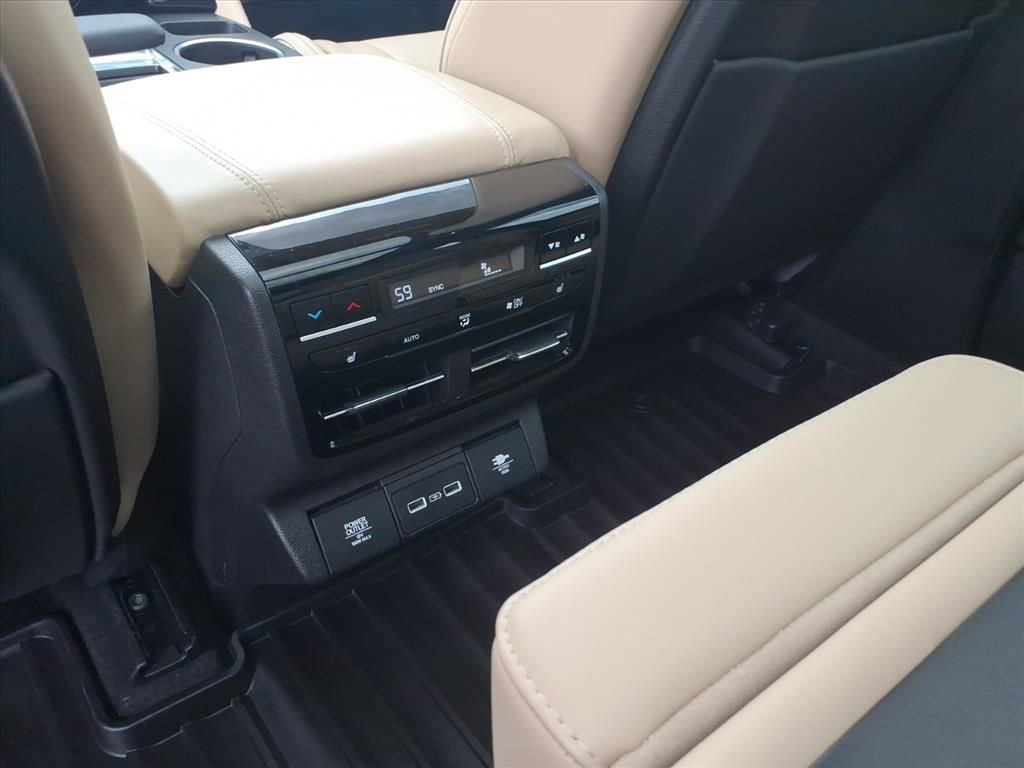 Used 2024 Acura MDX SH-AWD w/ Advance Package image 20