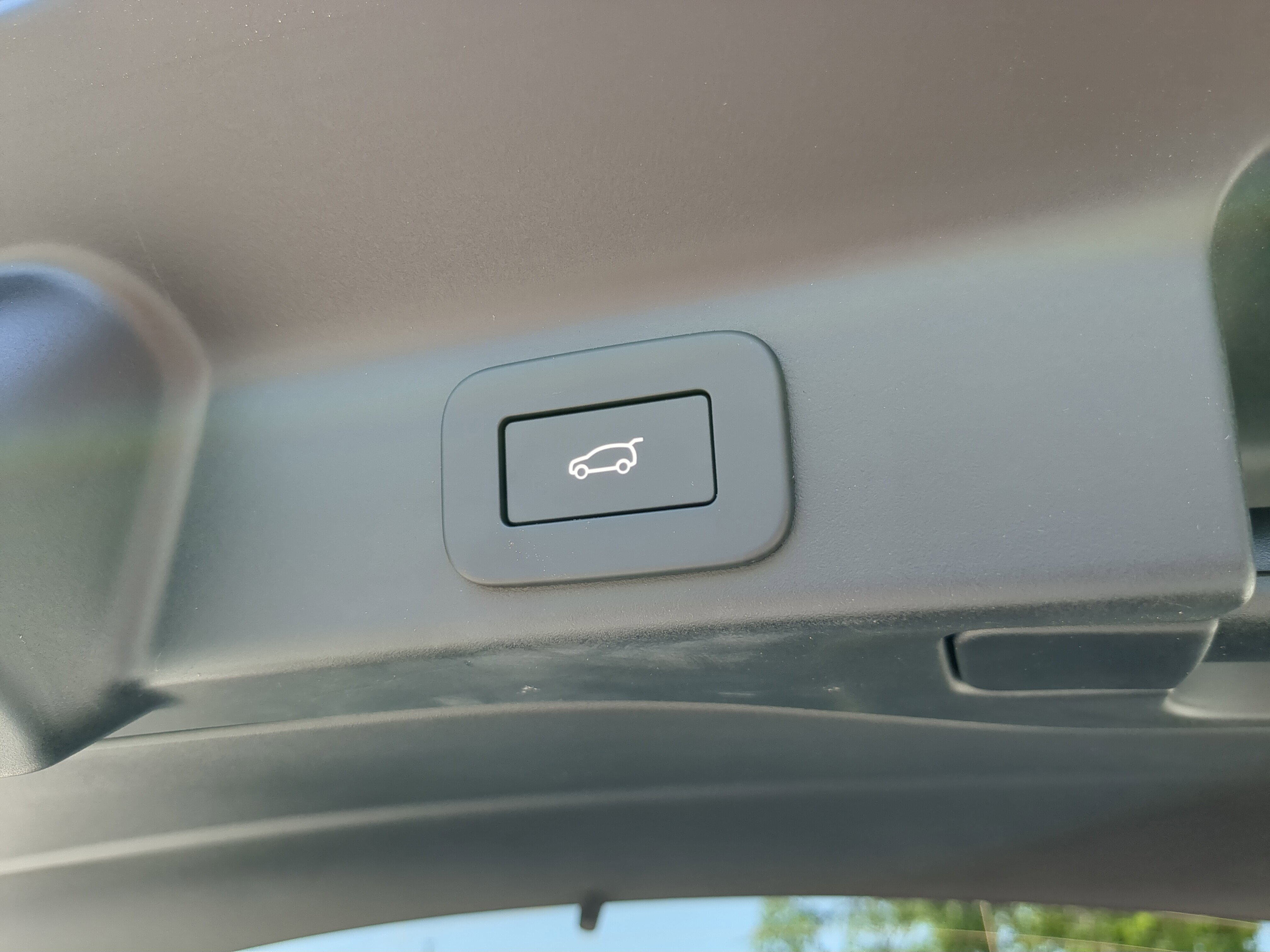 New 2026 Jaguar F-PACE R-Dynamic S image 8