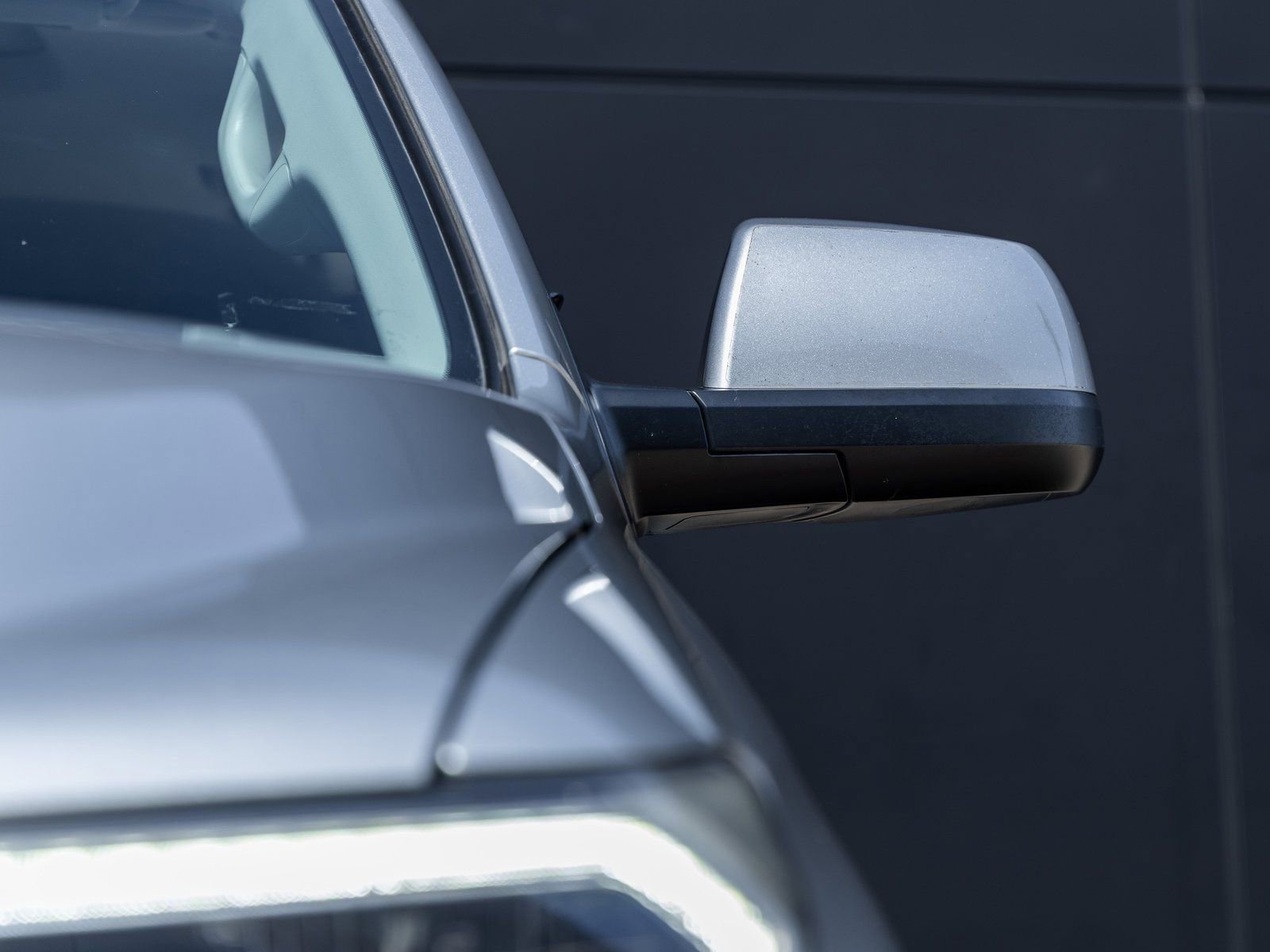 Used 2020 Toyota Sequoia SR5 image 17